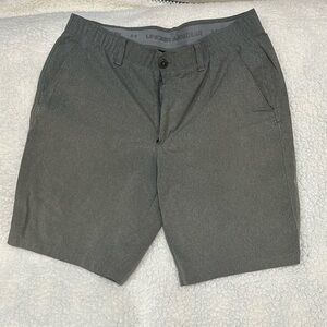 Under Armour golf shorts gray 36